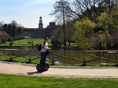 Segway in Milan and Vespa in Pavia